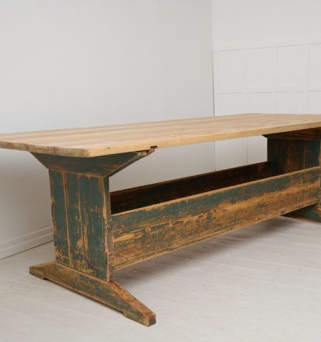 Large antique dining table from northern Sweden. The table is a genuine antique, country house furniture made by hand around 1850 in solid pine